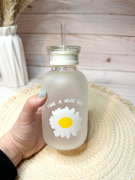 Daisy Frosted Bottle with Lid and Straw