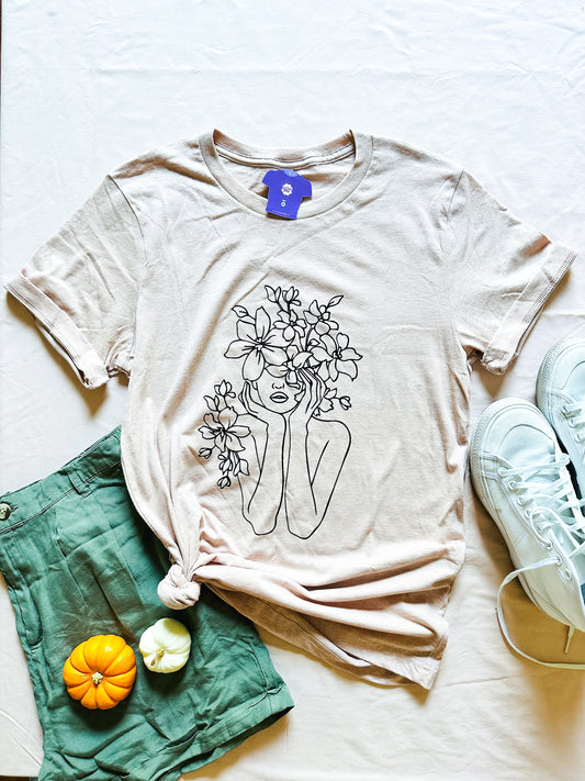 'WOMAN BLOOMS' TEE