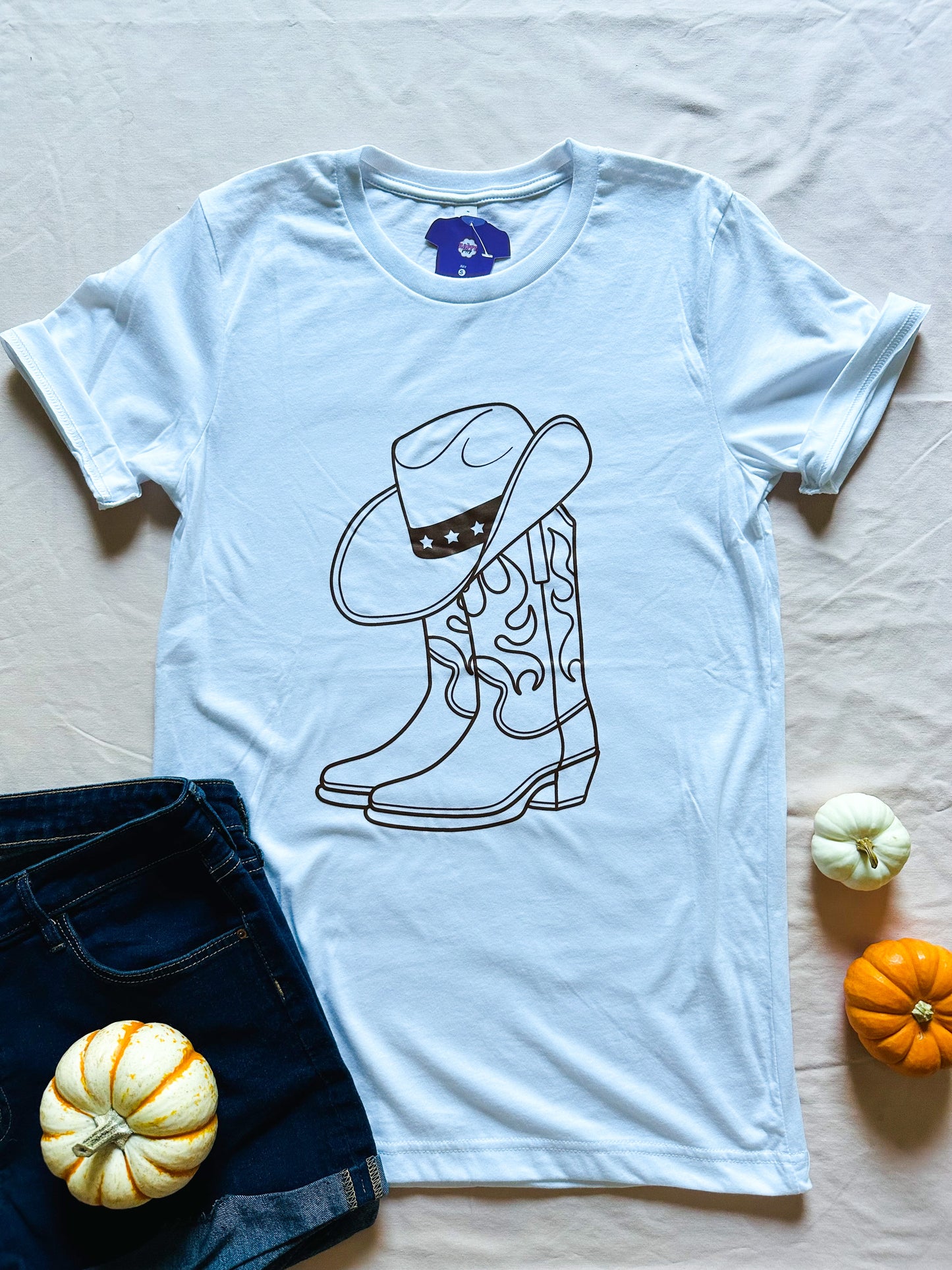 'HOWDY' TEE